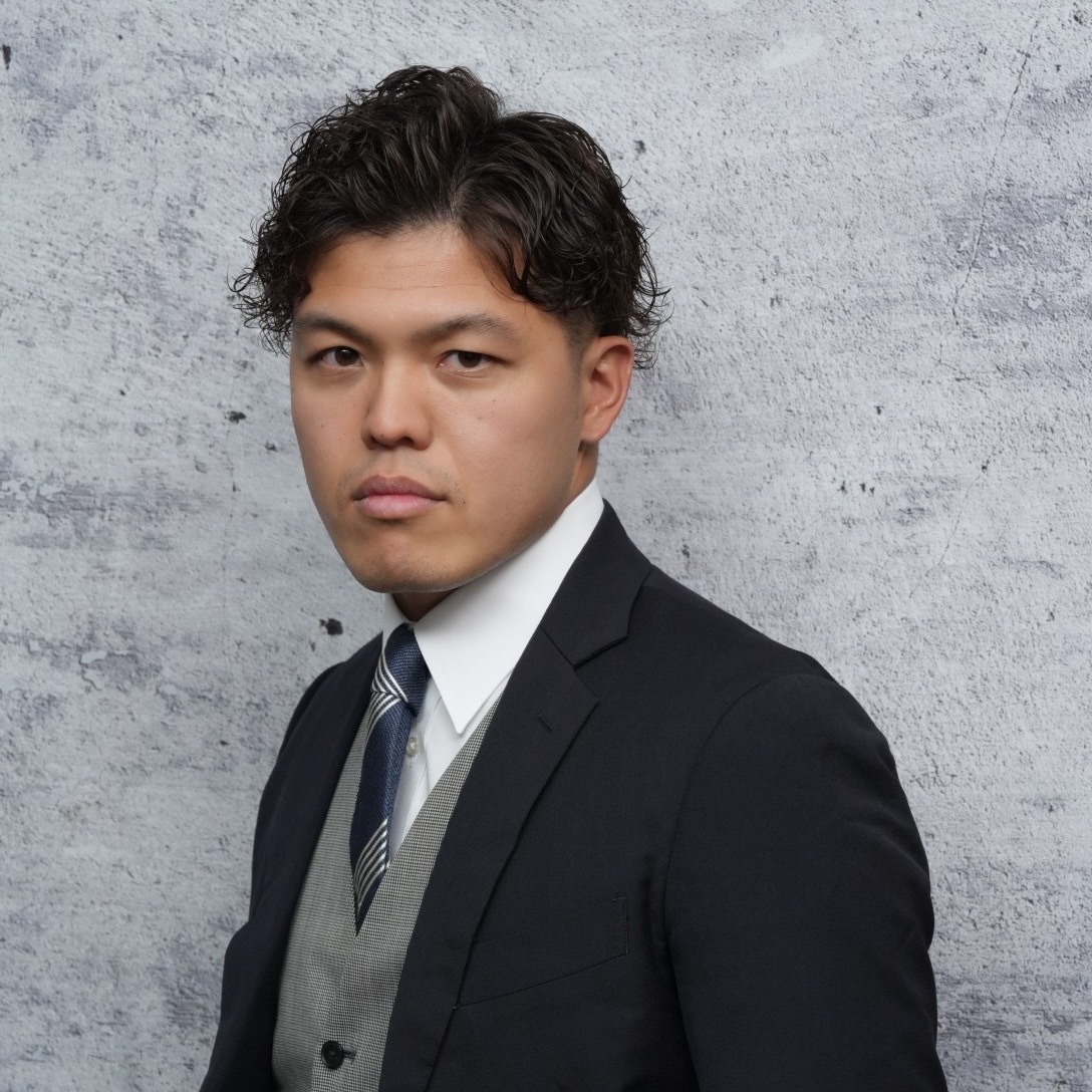 メンズビジネスショートナチュラルパーマヘアスタイル